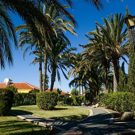 Bungalow Sun Club *